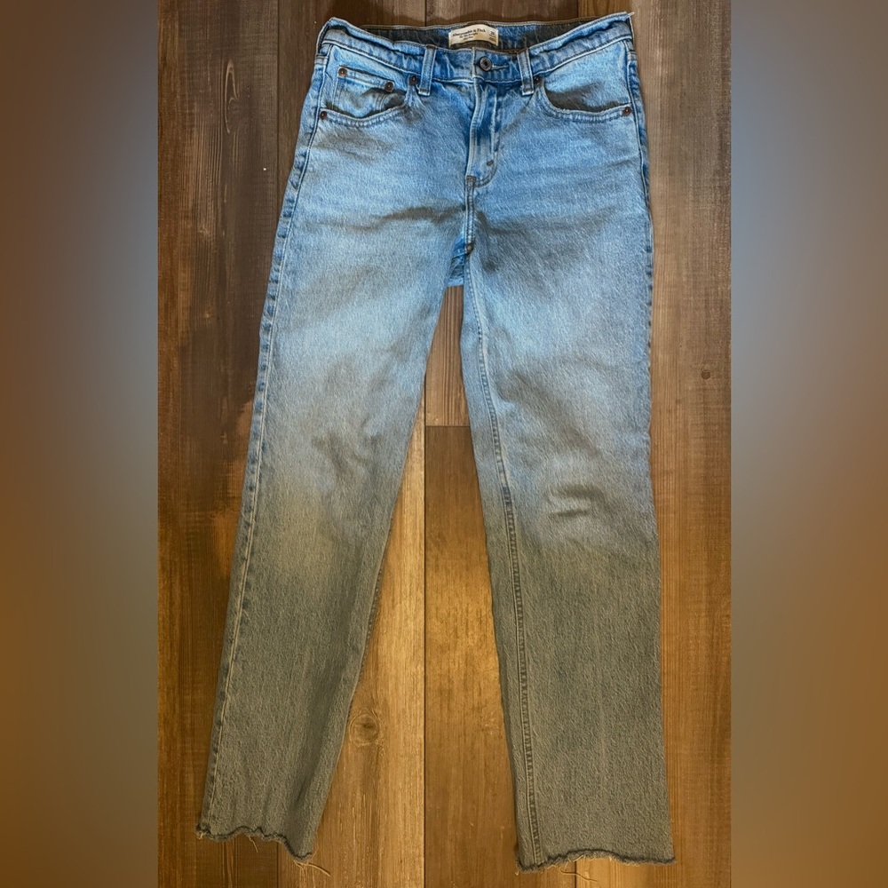 Abercrombie & Fitch Women’s 90s Straight Mid Rise Jeans Blue Size 26